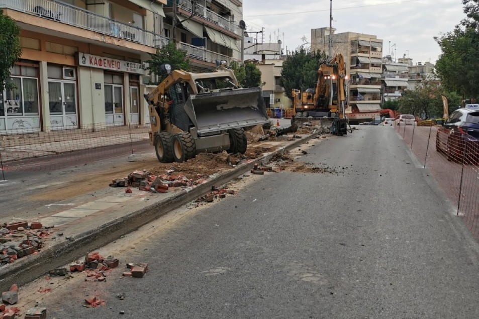 Αναβάθμιση πρασίνου - Δημιουργία Πράσινης διαδρομής επί της οδού 28ης Οκτωβρίου